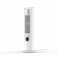 Ventilateur de bureau compact sur fond blanc